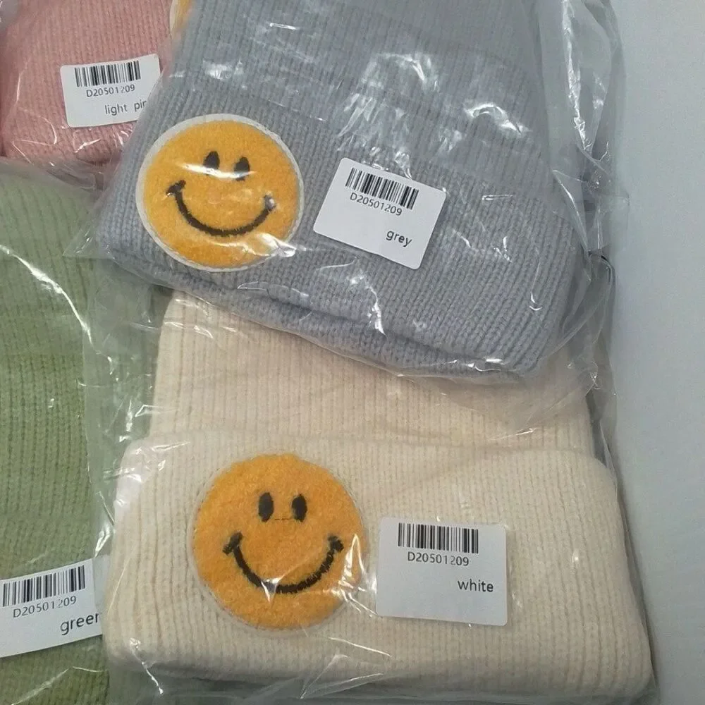 Happy Face Women's WHITE { Ivory} Beanie NEW